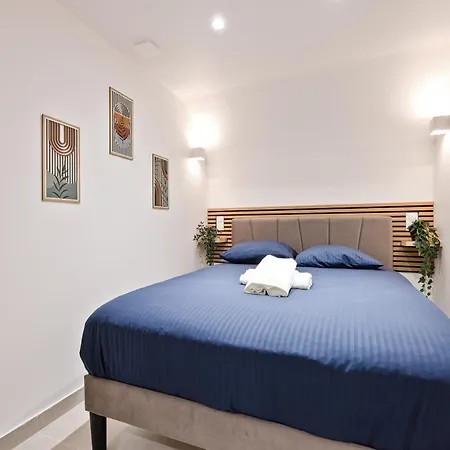 아파트 Champs Elysee Arc De Triomphe 2 Bedroom Netflix