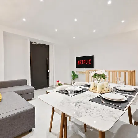 Champs Elysee Arc De Triomphe 2 Bedroom Netflix 아파트 *